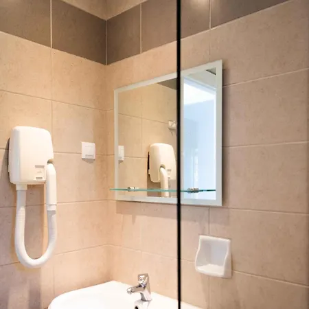 Διαμέρισμα Pink House Socrates Corfu Beachside Retreats *