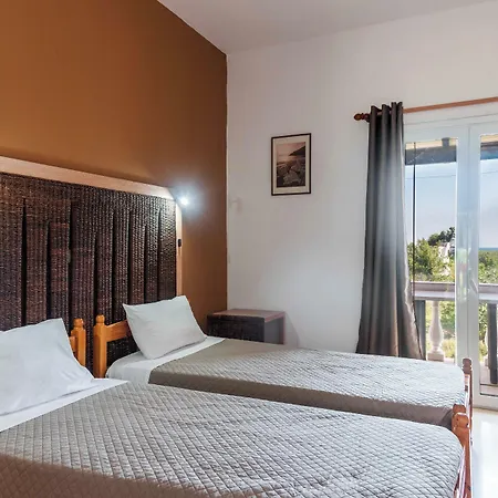 Pink House Socrates Corfu Beachside Retreats Appartement