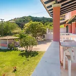 Pink House Socrates Corfu Beachside Retreats شقة