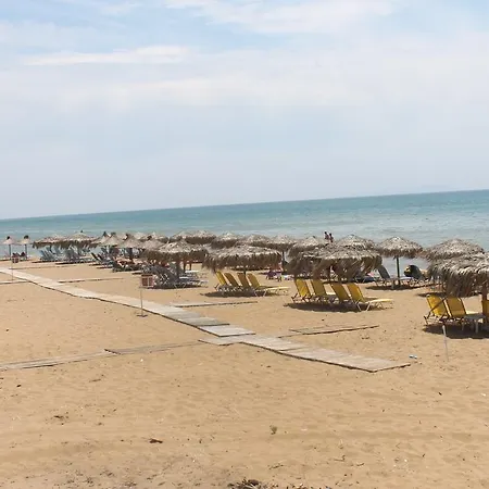 Pink House Socrates Corfu Beachside Retreats Apartamento