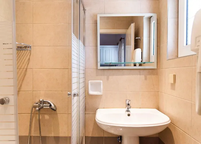 Апартаменты Pink House Socrates Corfu Beachside Retreats