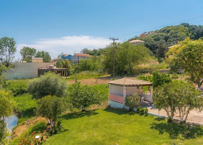 Pink House Socrates Corfu Beachside Retreats Апартаменты *